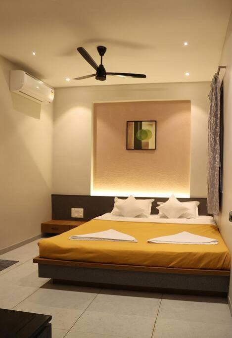 'Sumadhu Homes - 201 ' Kolhapur Exterior photo