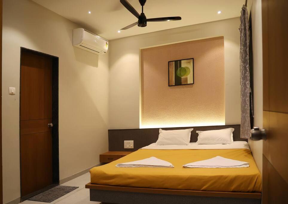 'Sumadhu Homes - 201 ' Kolhapur Exterior photo
